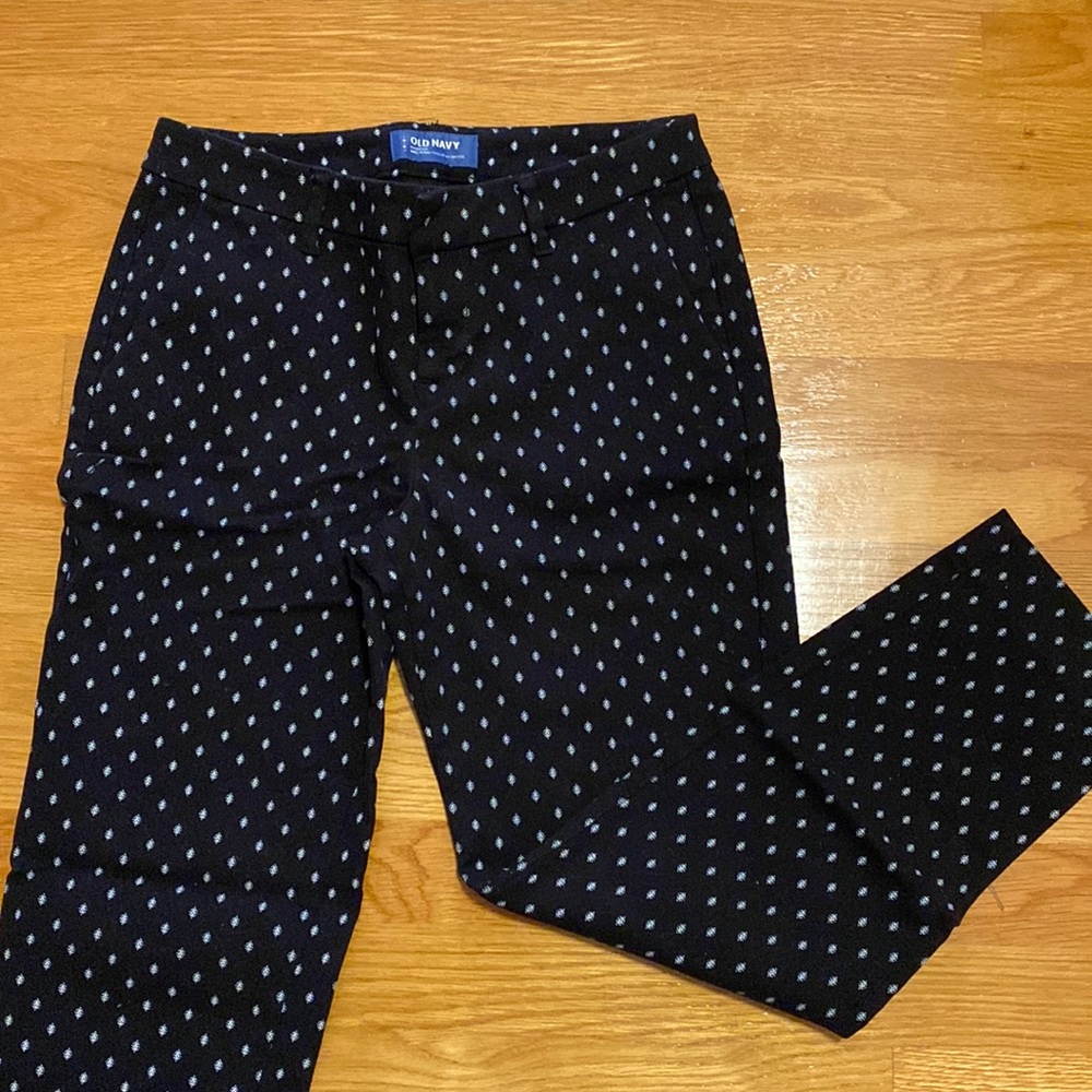 Old Navy Woman’s Harper style Mid Rise Pants